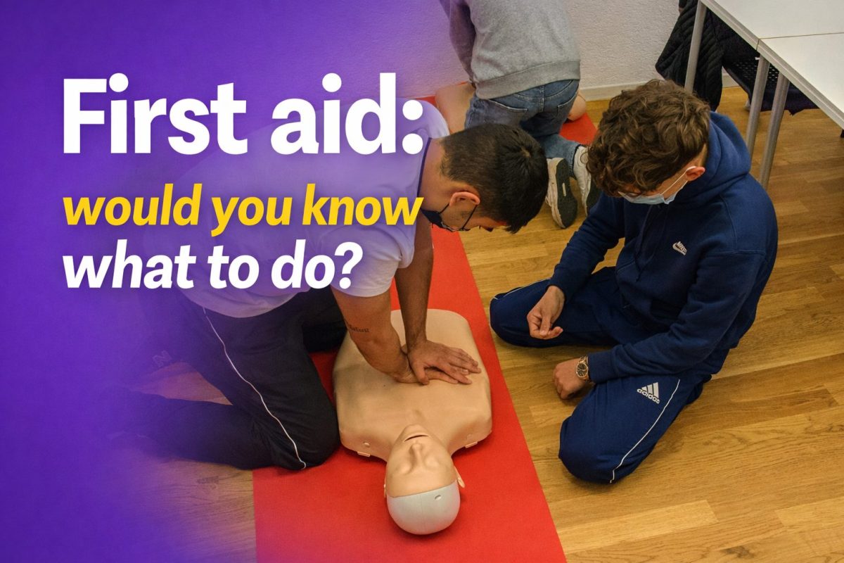 People learning first aid technique